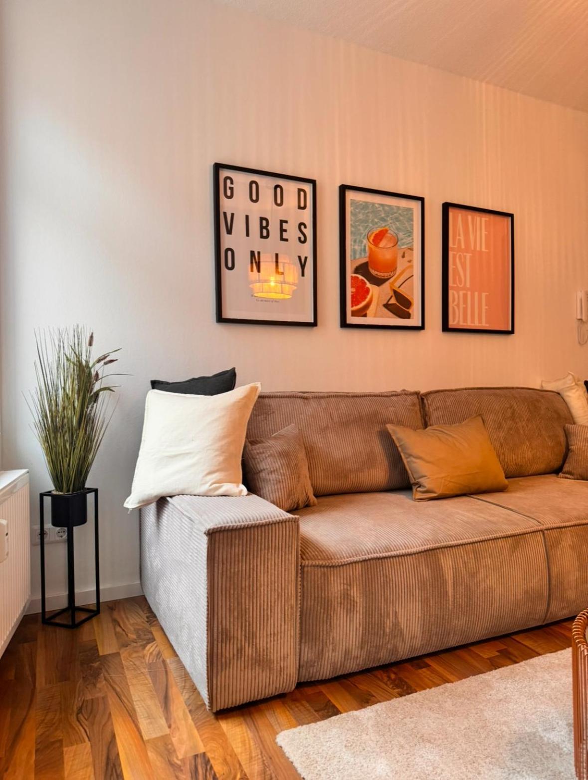 New Apartment In Magdeburg Buckau - Waschmaschine, Smart-Tv, Neues Badezimmer Extérieur photo