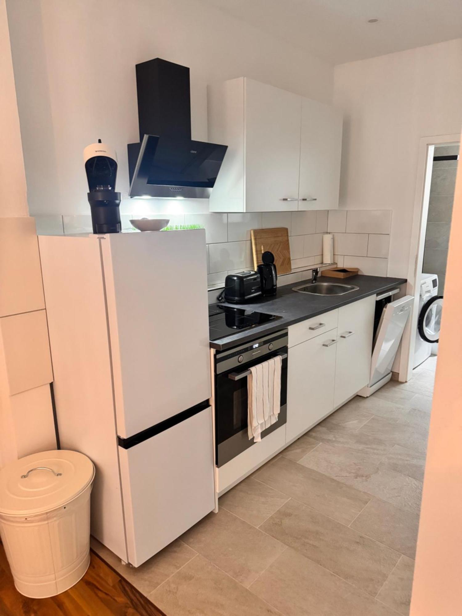 New Apartment In Magdeburg Buckau - Waschmaschine, Smart-Tv, Neues Badezimmer Extérieur photo